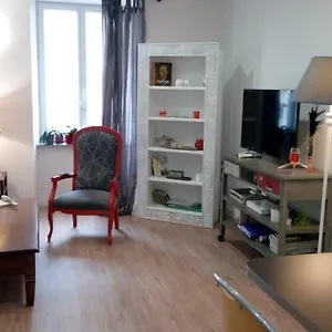 Les Hautes D'anastasia Bed & Breakfast Rodez